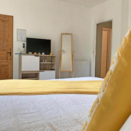 Les Tables Aux Vaches Raviege Hotel La Salvetat-sur-Agout Екстериор снимка